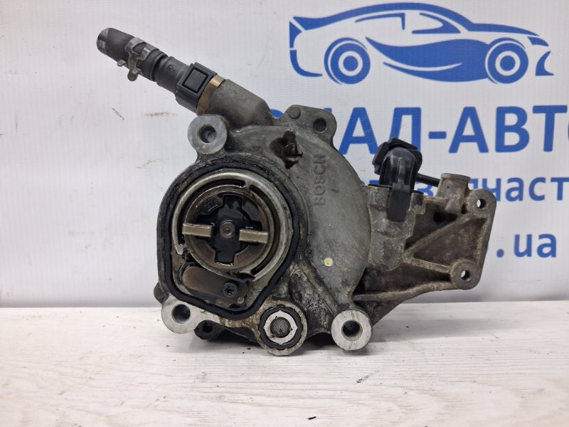 Насос вакуумный Mitsubishi Outlander XL 2.2 DIESEL 4HK 2007 (б/у) Київ - зображення 1