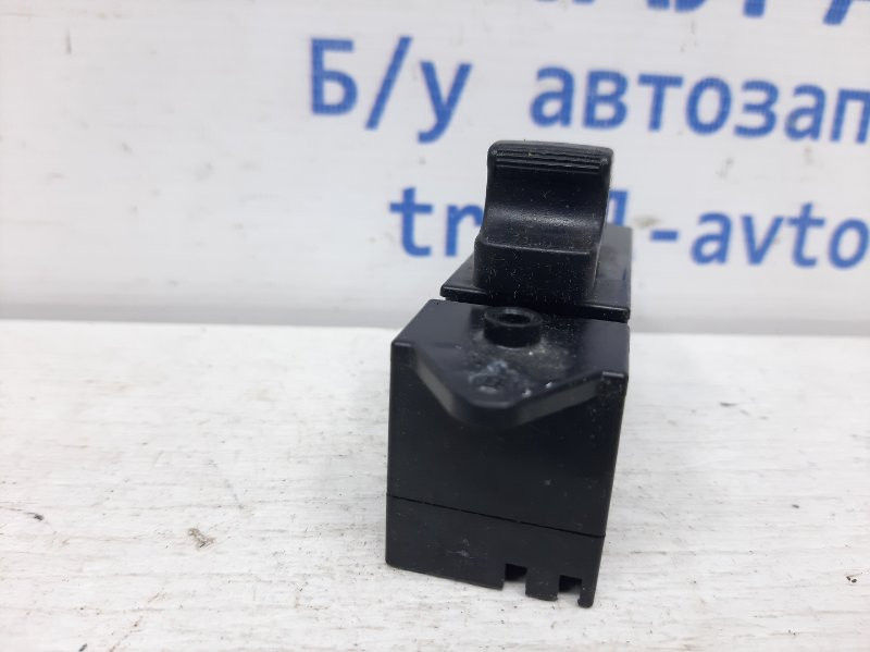 Кнопка стеклоподъемника Mitsubishi Pajero Wagon 4 3.2 ДИЗЕЛЬ 4M41 2006 (б/у) Киев - изображение 2