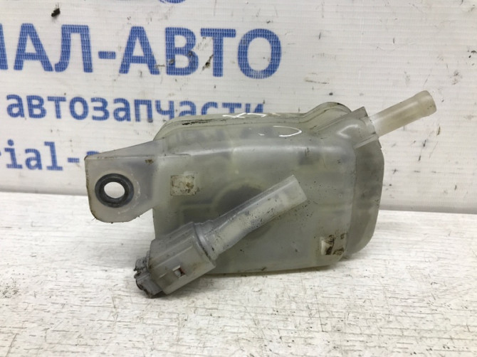 Бачок главного тормозного цилиндра Lexus RX 350 XU30 3.5 БЕНЗИН 2GRFE 2003 (б/у) Київ - зображення 2