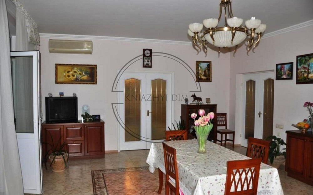 Без комісії! Простора, видова 3-х к. кв. м. Палац Україна. № 21104018 Киев - изображение 2