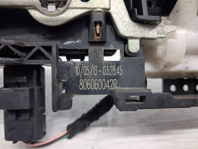 Ручка двери внешняя задняя правая Renault Megane 3 1.5 DIESEL K9K 2008 (б/у) Киев - изображение 3