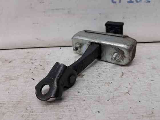 Ограничитель двери передний левый Toyota Prado 2002-2009 6861060100 (Арт. 65571) Киев