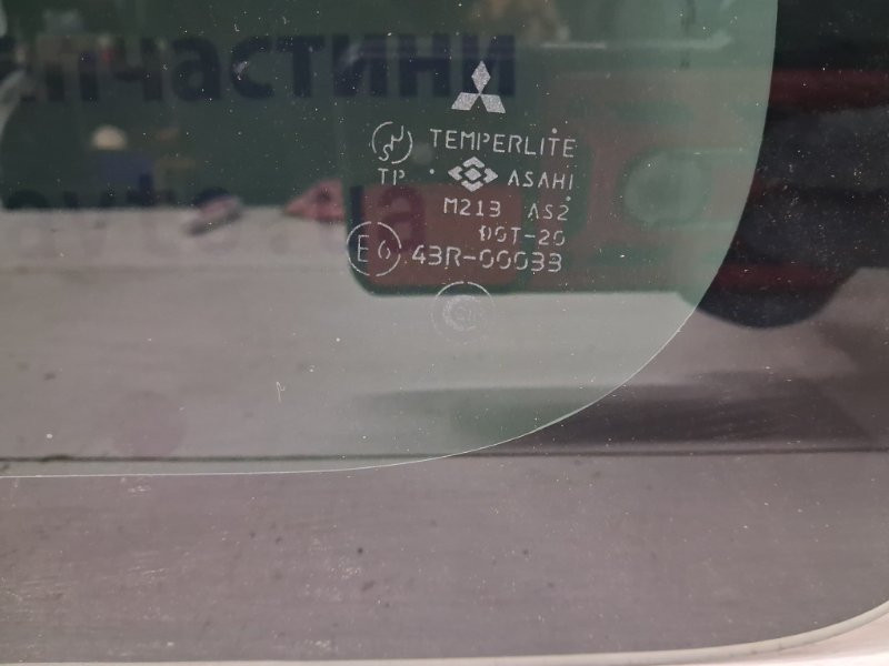 Стекло в кузов заднее левое Mitsubishi Pajero Wagon 1999-2006 MR979309 (Арт. 71097) Київ - зображення 2
