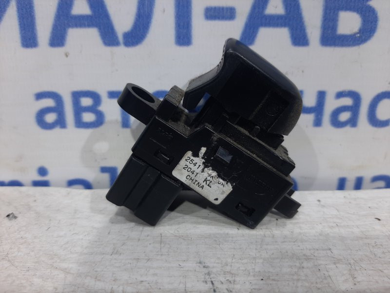 Кнопка стеклоподъемника Nissan Juke F15 1.6 TURBO MR16DDT 2010 (б/у) Київ - зображення 2