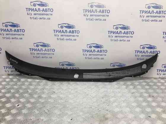 Дефлектор дворников Mitsubishi Pajero Sport K9 2.5 DIESEL 4D56 1996 (б/у) Киев