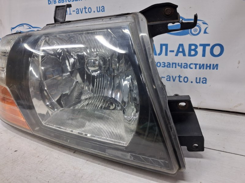 Фара правая галоген Mitsubishi Pajero Wagon 3 3.2 ДИЗЕЛЬ 4M41 1999 (б/у) Київ - зображення 3