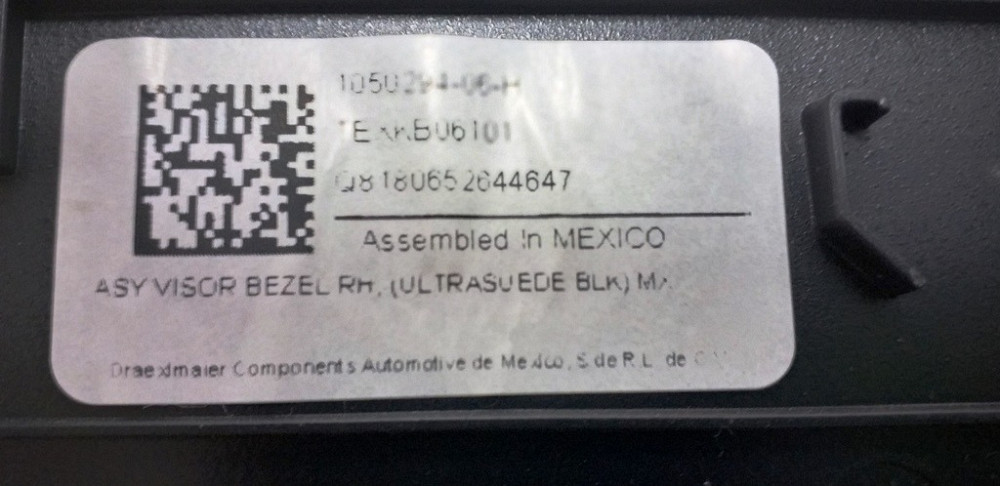 Накладка декоративная стойки A магнит UL BLK Tesla model X правая Tesla model X 1050294-06-H Київ - зображення 4