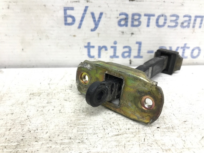 Ограничитель двери задний левый Mitsubishi Pajero Sport K9 2.5 DIESEL 4D56 1996 (б/у) Київ - зображення 2