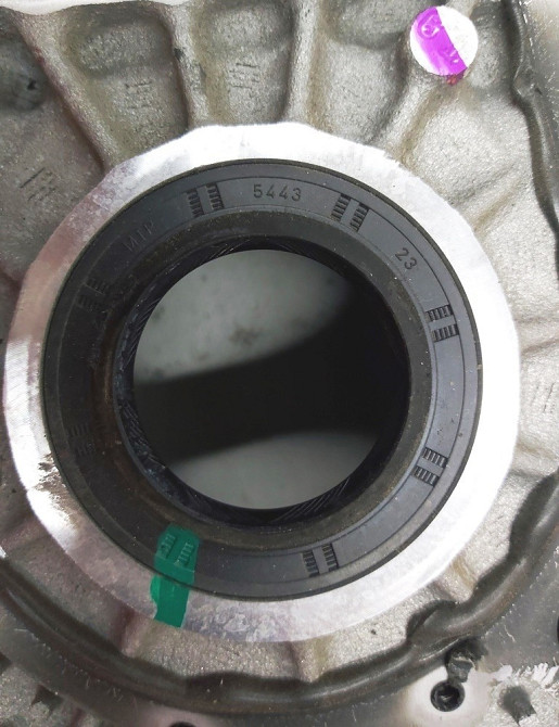 Картер редуктора мотора с сальником и подшипником в сборе Tesla model S, model S REST 1006205-00-B Киев - изображение 6