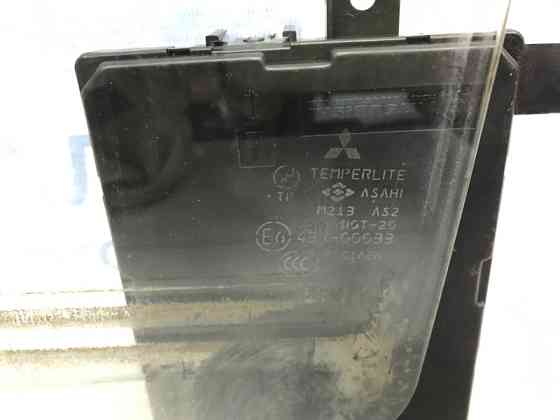 Стекло двери заднее левое Mitsubishi Pajero Wagon 4 3.2 ДИЗЕЛЬ 4M41 2006 (б/у) Київ