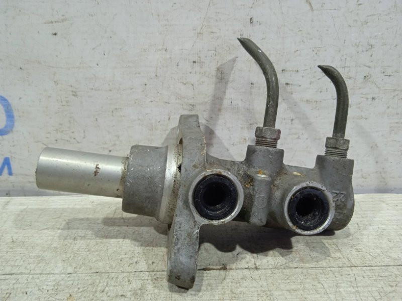 Тормозной цилиндр главный Mitsubishi Outlander XL 2007 (б/у) Киев - изображение 1