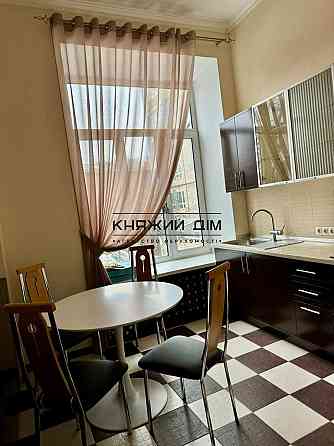 Без комісії! Оренда 2-х к. квартири студіо в центрі Києва Майдан Незалежності. № 11203679 Київ