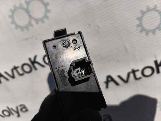 Кнопка аварийки Renault Kangoo 2008-2016 (252105246R) Ковель