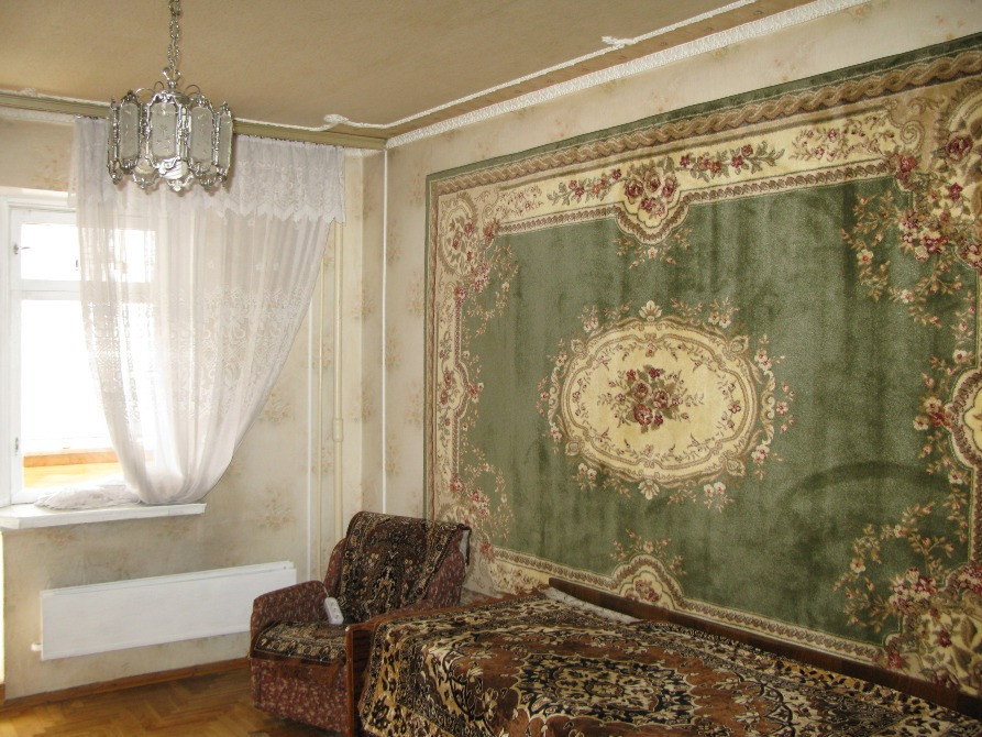 Здається 1 кімната 18 кв.м з лоджією 6 кв.м в 3-х кімнатній квартирі Киев - изображение 1