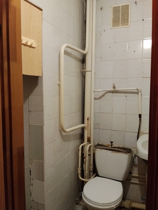 Без %.Площадь Шевченко. Продам гостинку. Киев - изображение 9