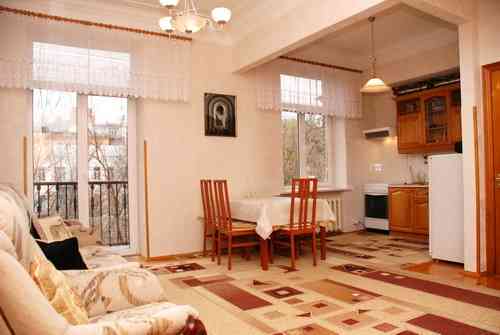 Здається в оренду відмінна 2-х кімнатна квартира м. Льва Толстого Код об'єкта: 1124916 Киев