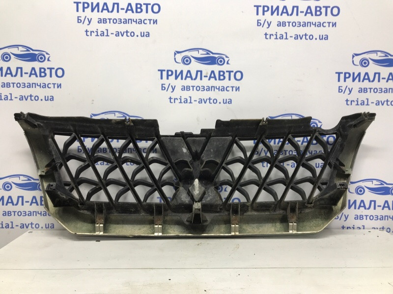 Решетка радиатора Mitsubishi Pajero Sport K9 2.5 DIESEL 4D56 1996 (б/у) Киев - изображение 4