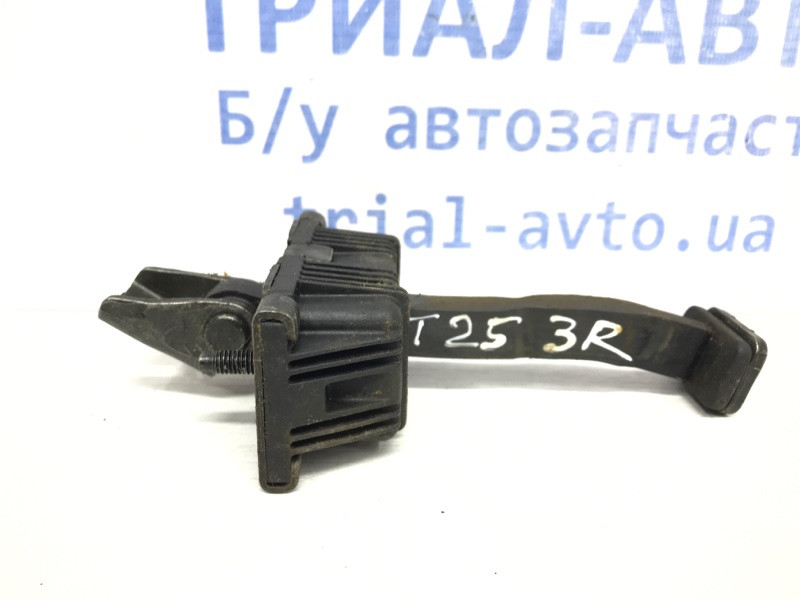 Ограничитель двери задний правый Toyota Avensis 2002-2010 6863005040 (Арт. 43058) Киев - изображение 1