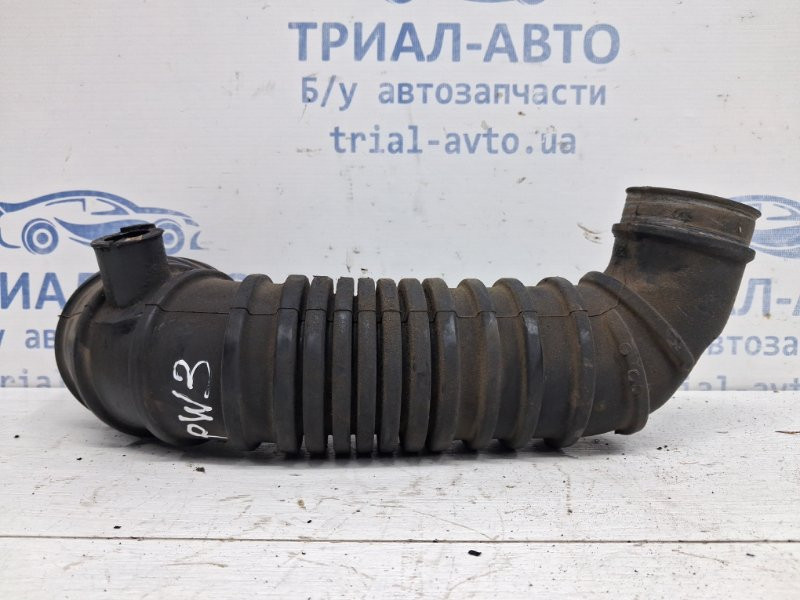 Патрубок воздушного фильтра Mitsubishi Pajero Wagon 3 3.2 ДИЗЕЛЬ 4M41 1999 (б/у) Киев - изображение 1