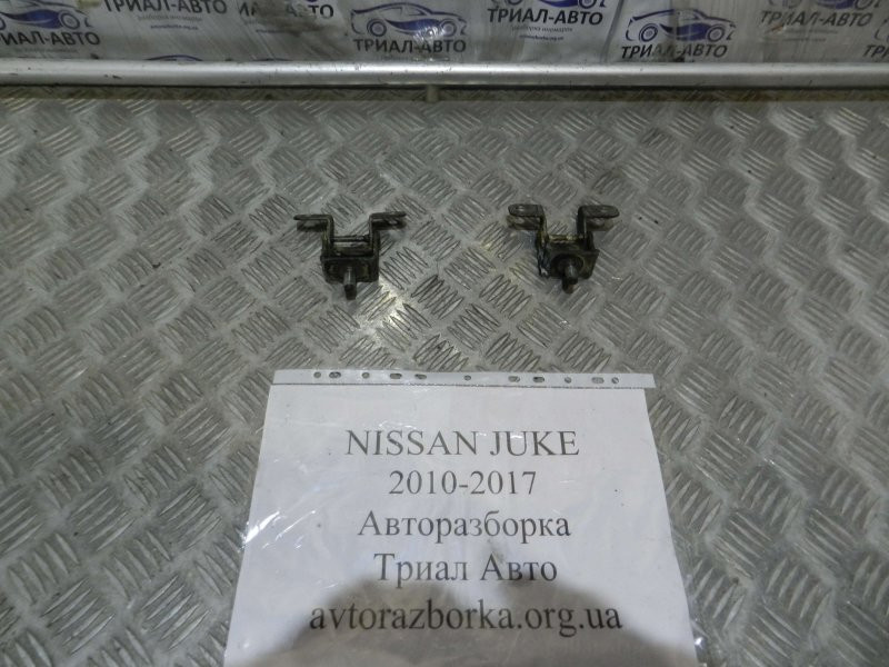 Петля крышки багажника правая Nissan Juke F15 2010 прав. (б/у) Киев - изображение 1