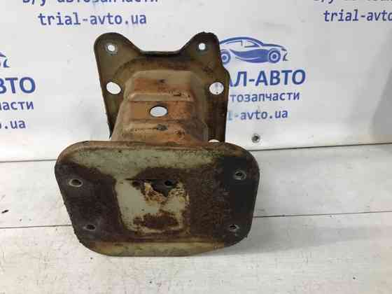 Кронштейн усилителя переднего бампера Chevrolet Captiva C100 2.4 БЕНЗИН Z24SED 2006 лев. (б/у) Киев