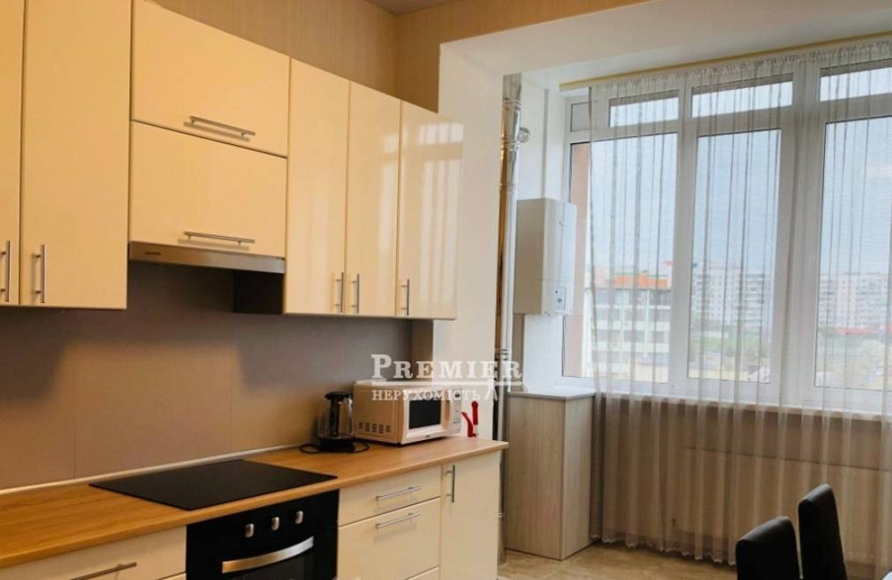 В елітному будинку на березі моря продається трикімнатна квартира Черноморск - изображение 1