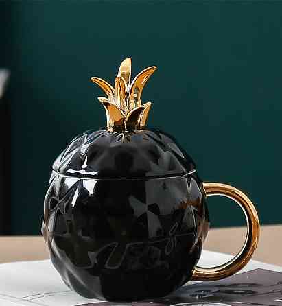 Кружка з кришкою та ложкою Ананас 10087 430 мл чорна Київ