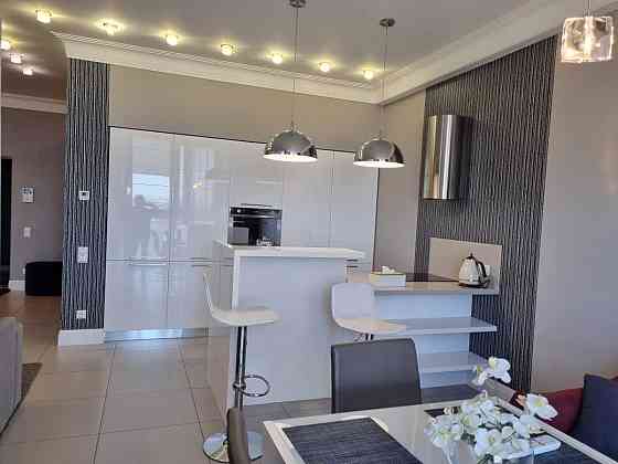 Сдам 2-кім VIP-квартиру, хайтек, дизайнерський, - 32000грн Киев