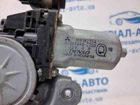 Стеклоподъемник передний правый Mitsubishi L200 KB 2.5 DIESEL 4D56 2006 (б/у) Киев