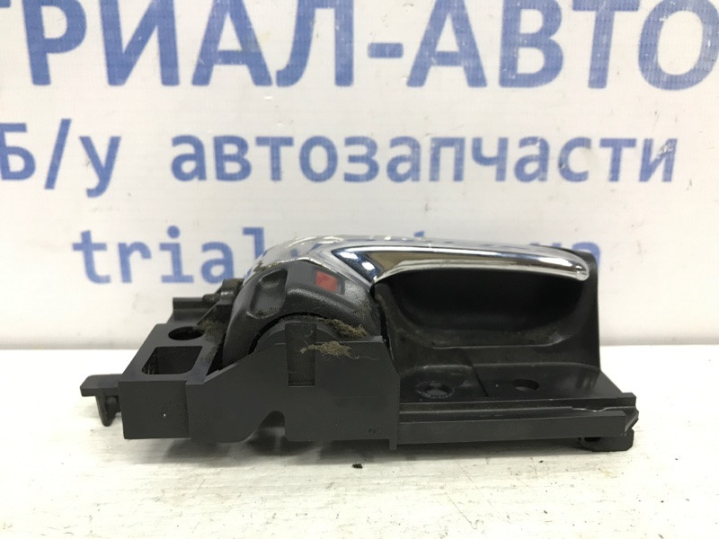 Ручка двери внутренняя правая Toyota Avensis T25 1.8 БЕНЗИН 1ZZFE 2002 (б/у) Киев - изображение 2