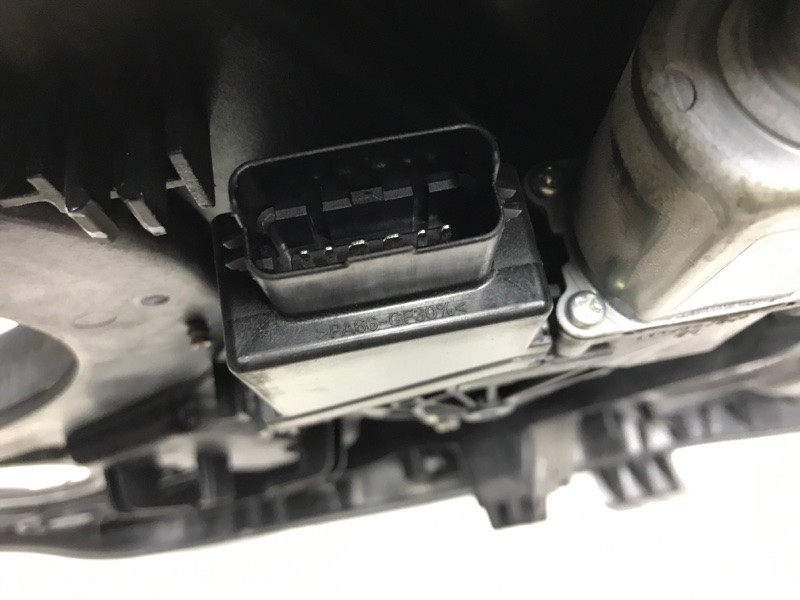 Стеклоподъемник задний правый Kia Ceed JD 1.6 DIESEL D4FB 2012 (б/у) Київ - зображення 3