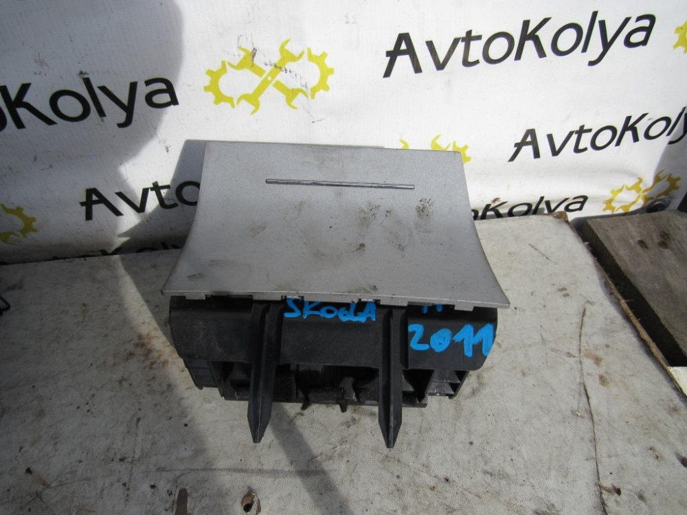 Пепельница Skoda Octavia A5 2006-2013 Ковель - зображення 1