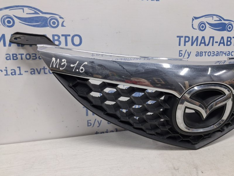 Решетка радиатора Mazda 3 BK 1.6 БЕНЗИН Z6 2003 (б/у) Київ - зображення 2