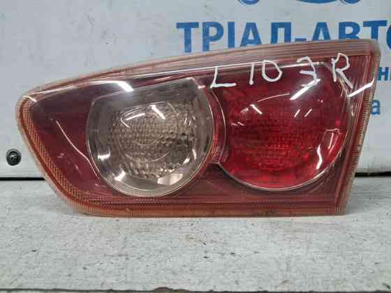 Фонарь задний внутренний правый Mitsubishi Lancer 10 2.0 БЕНЗИН 4B11 2007 (б/у) Киев