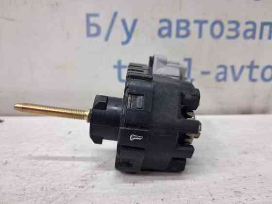 Корректор фар Toyota Avensis 2002-2010 8566122020 (Арт. 81871) Киев