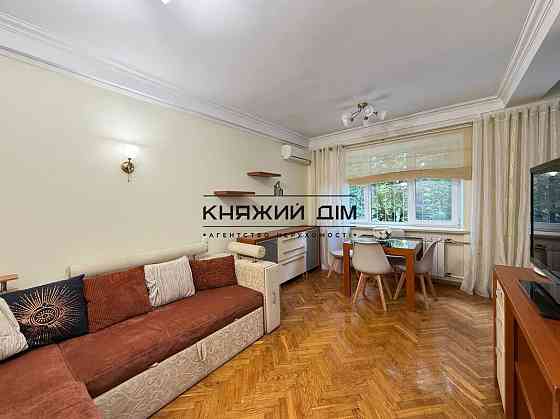 Продаж 3-кімнатної квартири в Солом'янському районі Київ