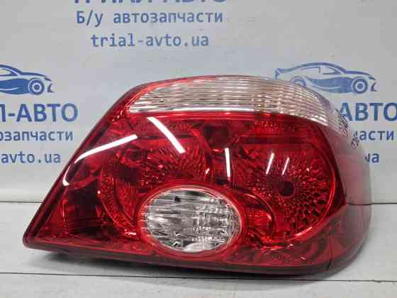 Фонарь задний внешний правый Mitsubishi Outlander CU 2.4 БЕНЗИН 4G69 2003 (б/у) Киев