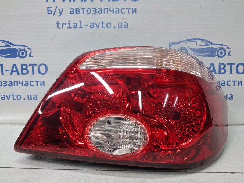Фонарь задний внешний правый Mitsubishi Outlander CU 2.4 БЕНЗИН 4G69 2003 (б/у) Киев - изображение 1