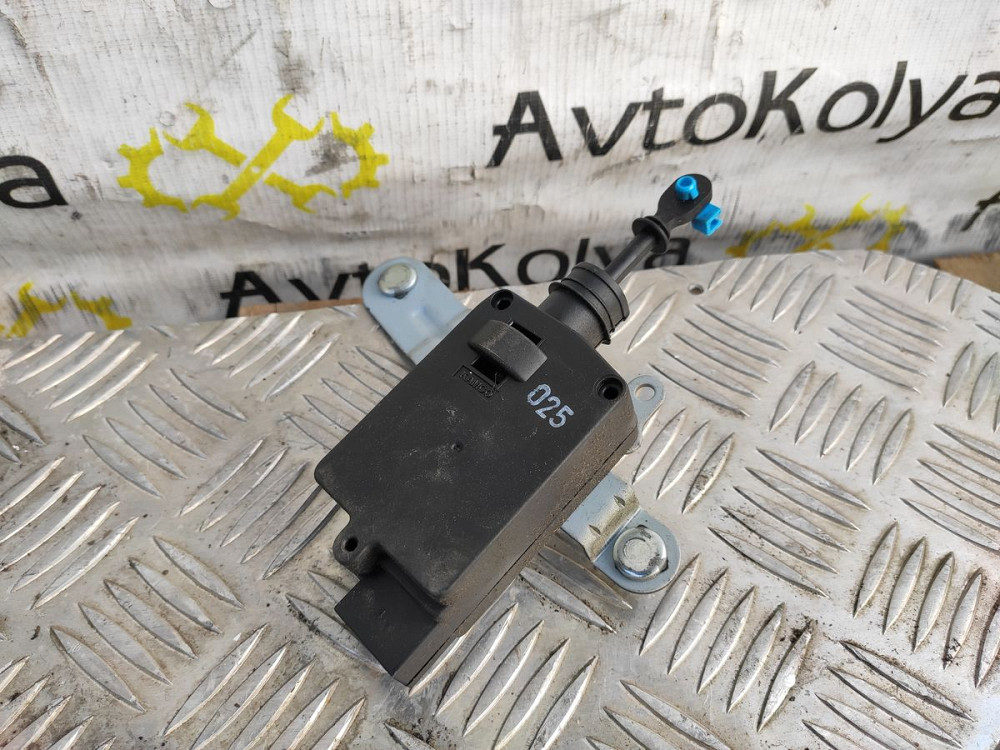 Моторчик замка крышки багажника Hyundai Santa Fe 2010-2012 Ковель - зображення 1