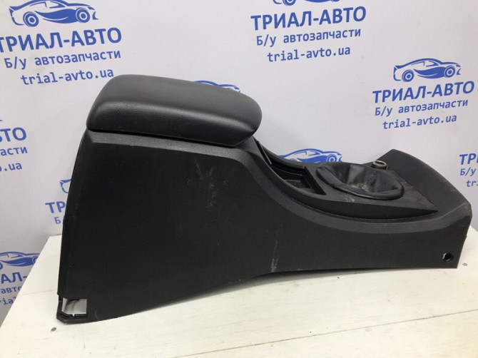 Подлокотник Ssangyong Kyron DJ 2.0 DIESEL D20DT 2005 (б/у) Киев - изображение 5