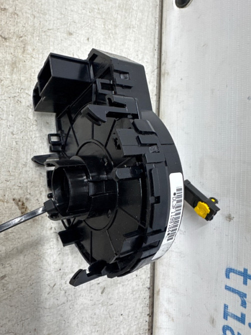 Шлейф AIRBAG SsangYong Korando C200 2.0 DIESEL D20DT 2010 (б/у) Киев - изображение 3