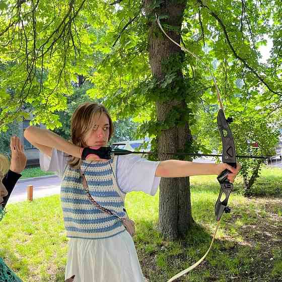 Подарунок жінці в Києві — стрільба з лука як яскраве враження Киев