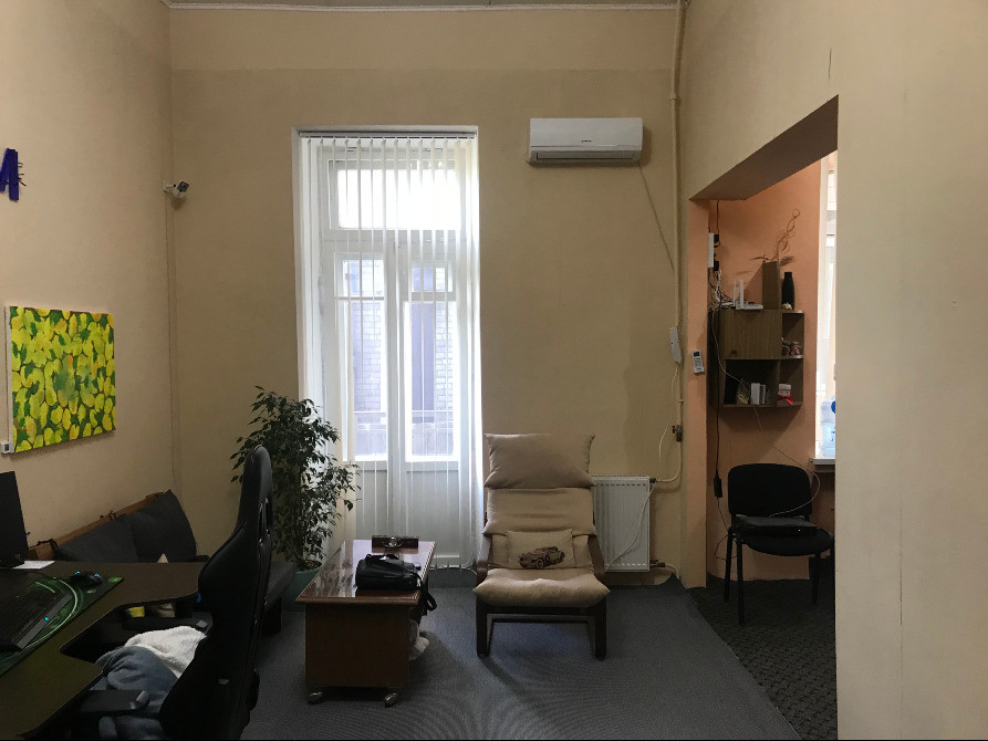 Сдам квартиру под офис, центр,ул.Староказацкая 74. Днепр - изображение 1