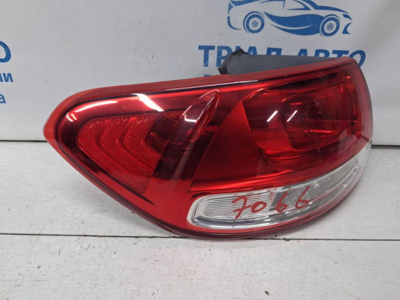 Фонарь задний внешний левый Kia Sorento UM 2.4 БЕНЗИН G4KJ 2014 (б/у) Киев - изображение 4