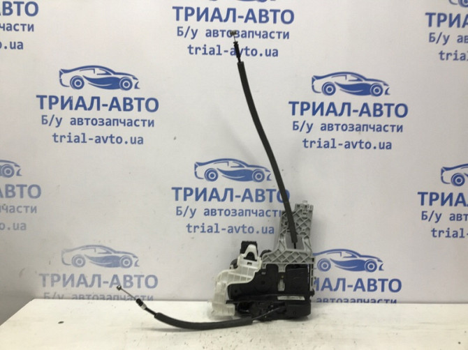 Замок двери передний правый Kia Sportage SL 2.0 DIESEL D4HA 2010 (б/у) Киев - изображение 1