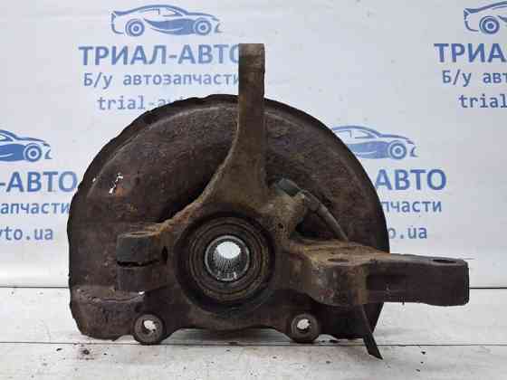 Кулак поворотный левый со ступицей Mitsubishi Outlander CU 2.4 БЕНЗИН 4G69 2003 (б/у) Київ