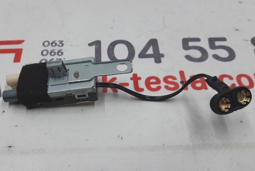 Антенна-усилитель FM2 - NA EU APAC (левая) Tesla model S, model S REST 1004793-00-F Киев - изображение 2