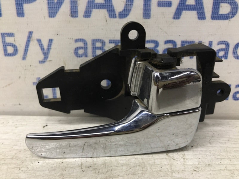 Ручка двери внутренняя правая Mitsubishi L200 KB 2.5 ДИЗЕЛЬ 4D56U 2006 (б/у) Киев - изображение 1