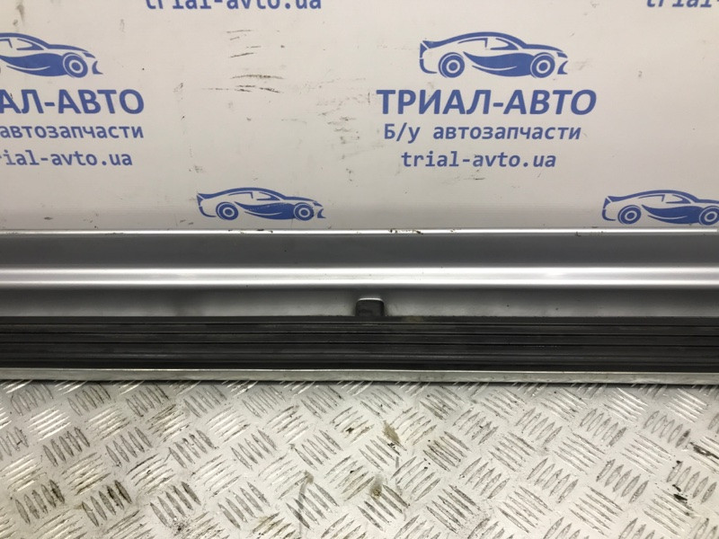 Накладка на подножку Mitsubishi Pajero Sport K9 3.0 БЕНЗИН 6G72 1996 лев. (б/у) Київ - зображення 3