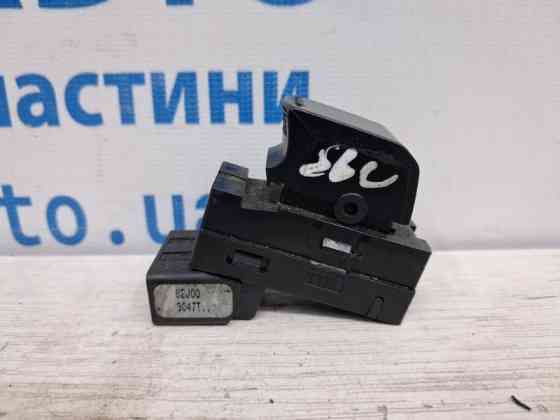 Кнопка стеклоподъемника Suzuki Grand Vitara 2005-2016 3799562J00 (Арт. 70797) Київ